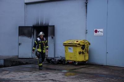 Stuttgart Mitte: Brand im Zeppelin Care fuehrt zu Grosseinsatz der Feuerwehr